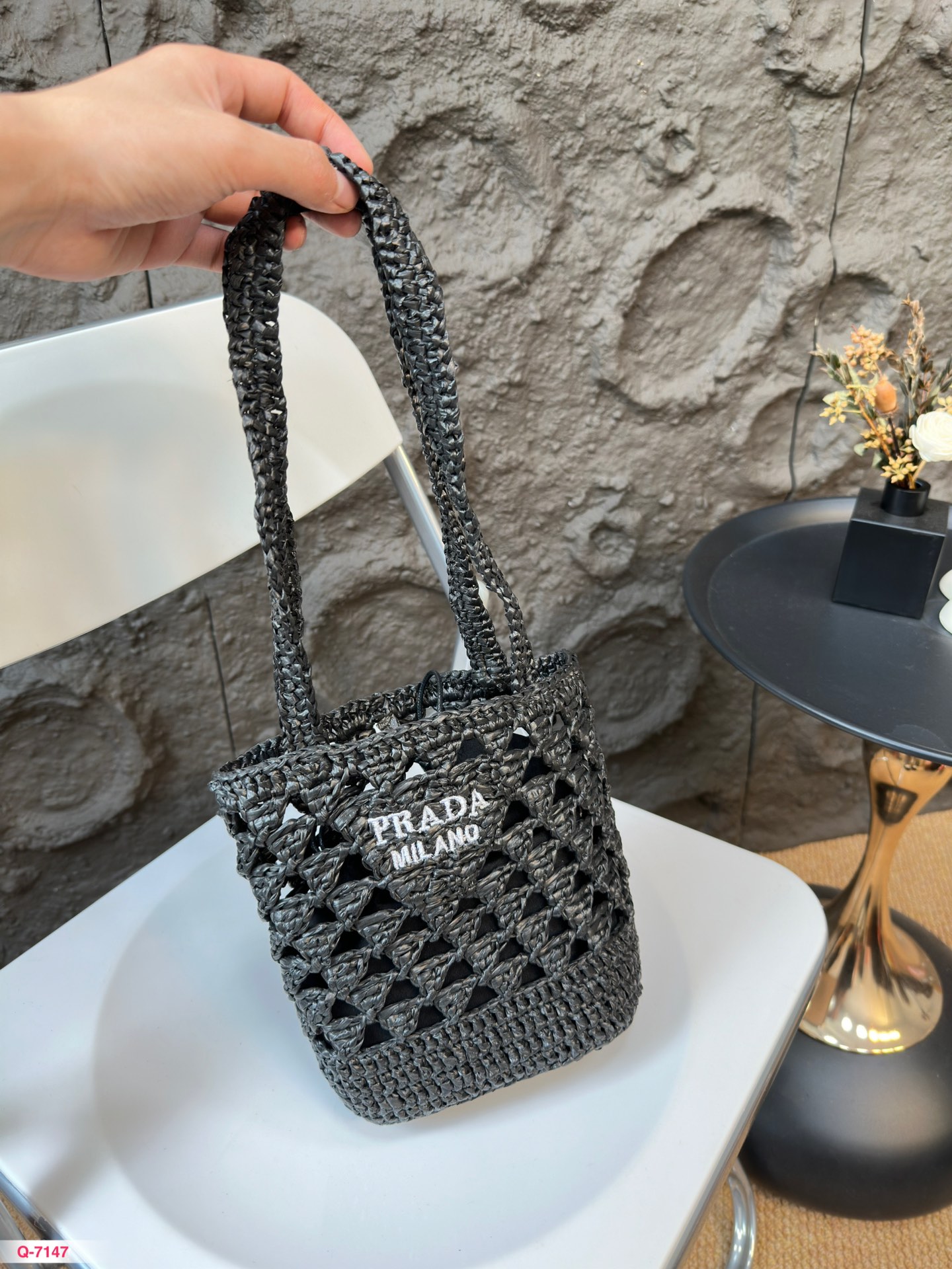 P-A Woven tote bag, a bag of love at first sight.