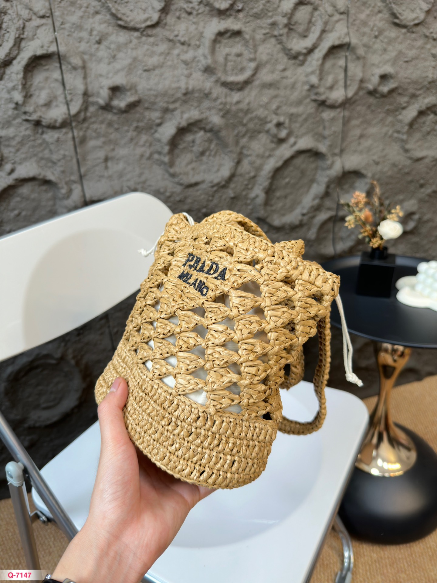 P-A Woven tote bag, a bag of love at first sight.