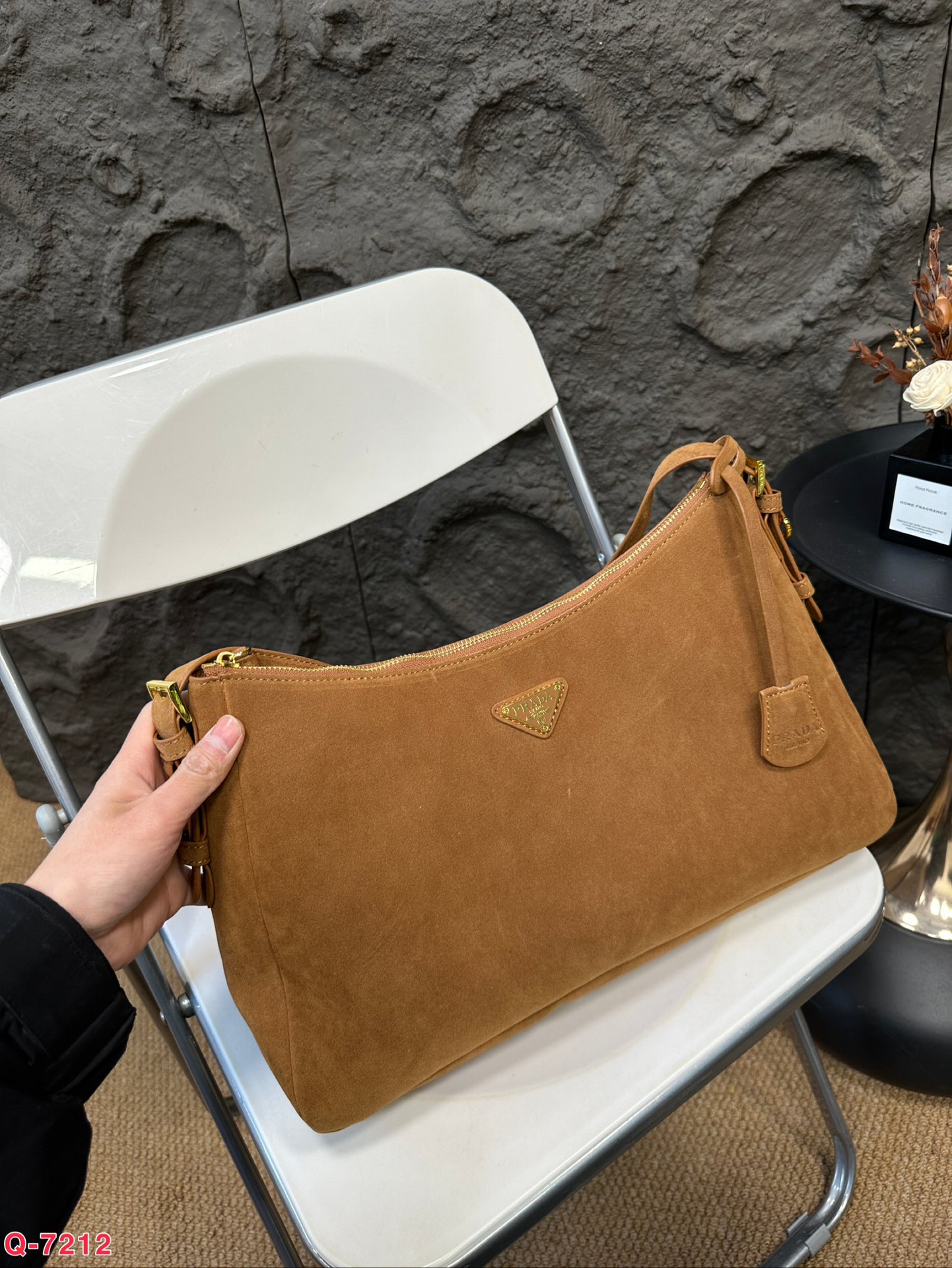 P-A The underarm bag is so cute