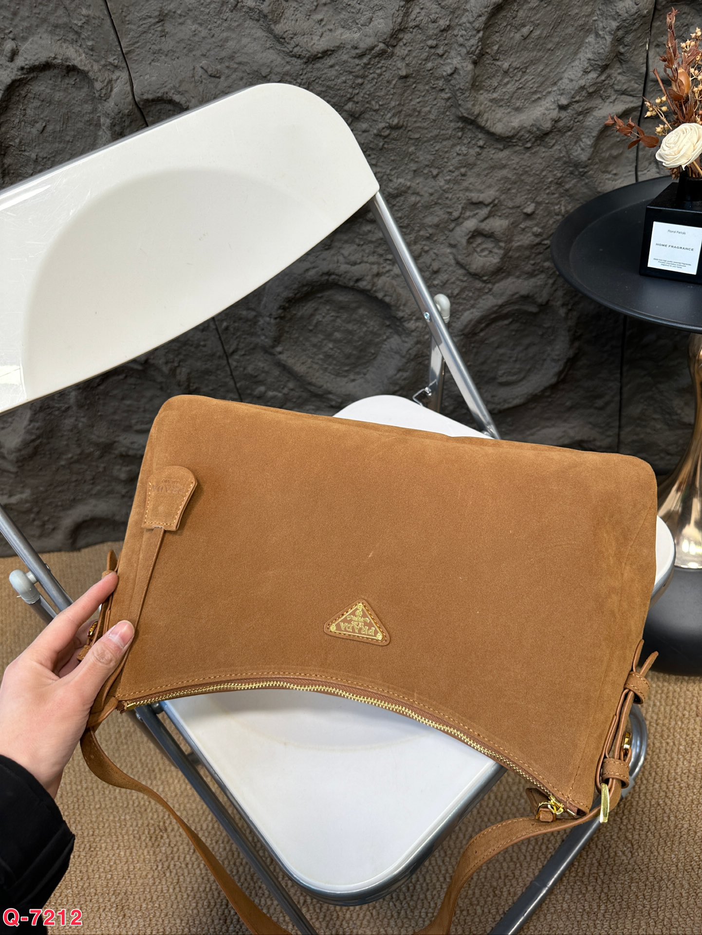 P-A The underarm bag is so cute