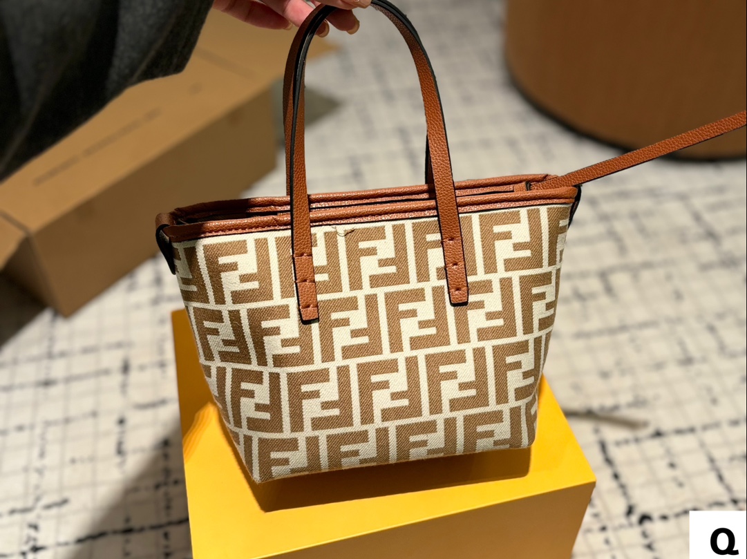 F-I New mini Roll # calfskin with classic presbyopic log o lining