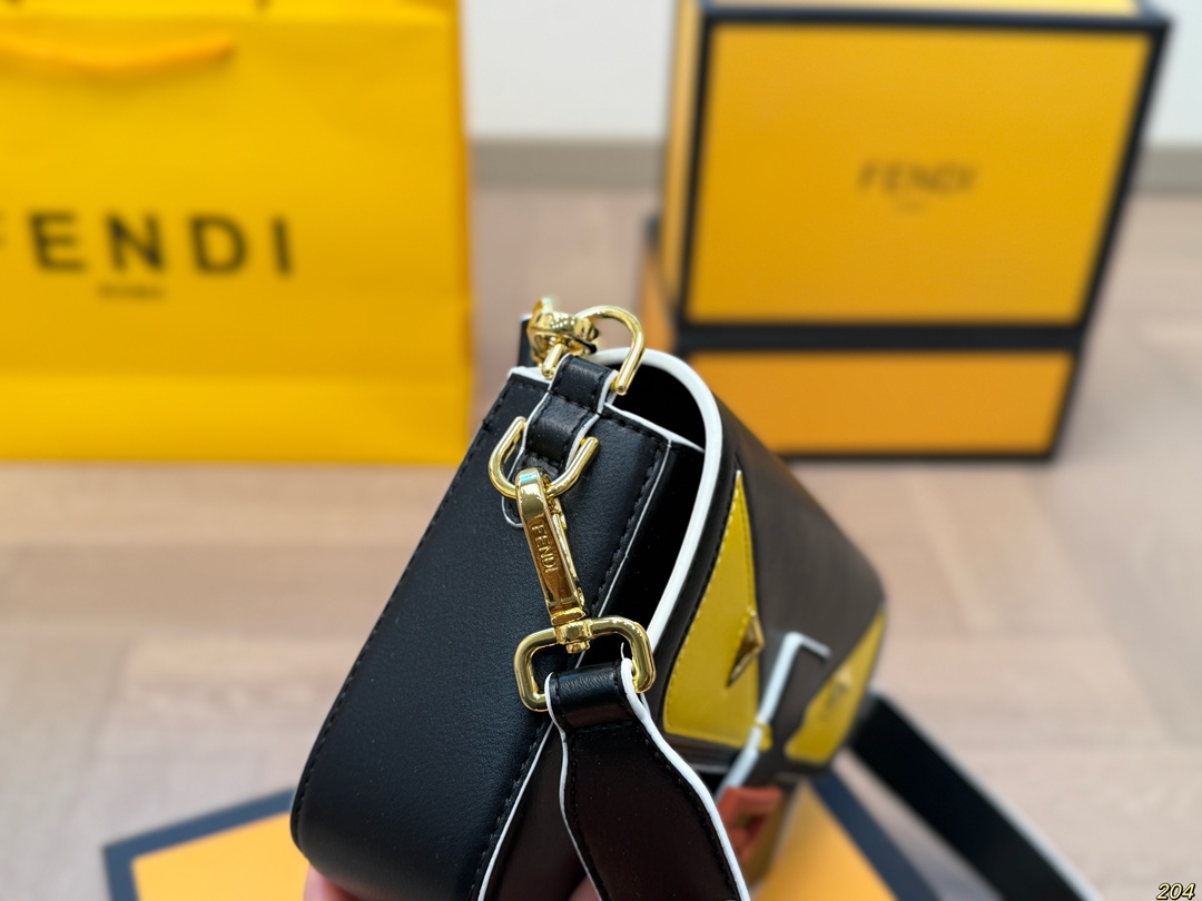 F-I Monster baguette bag