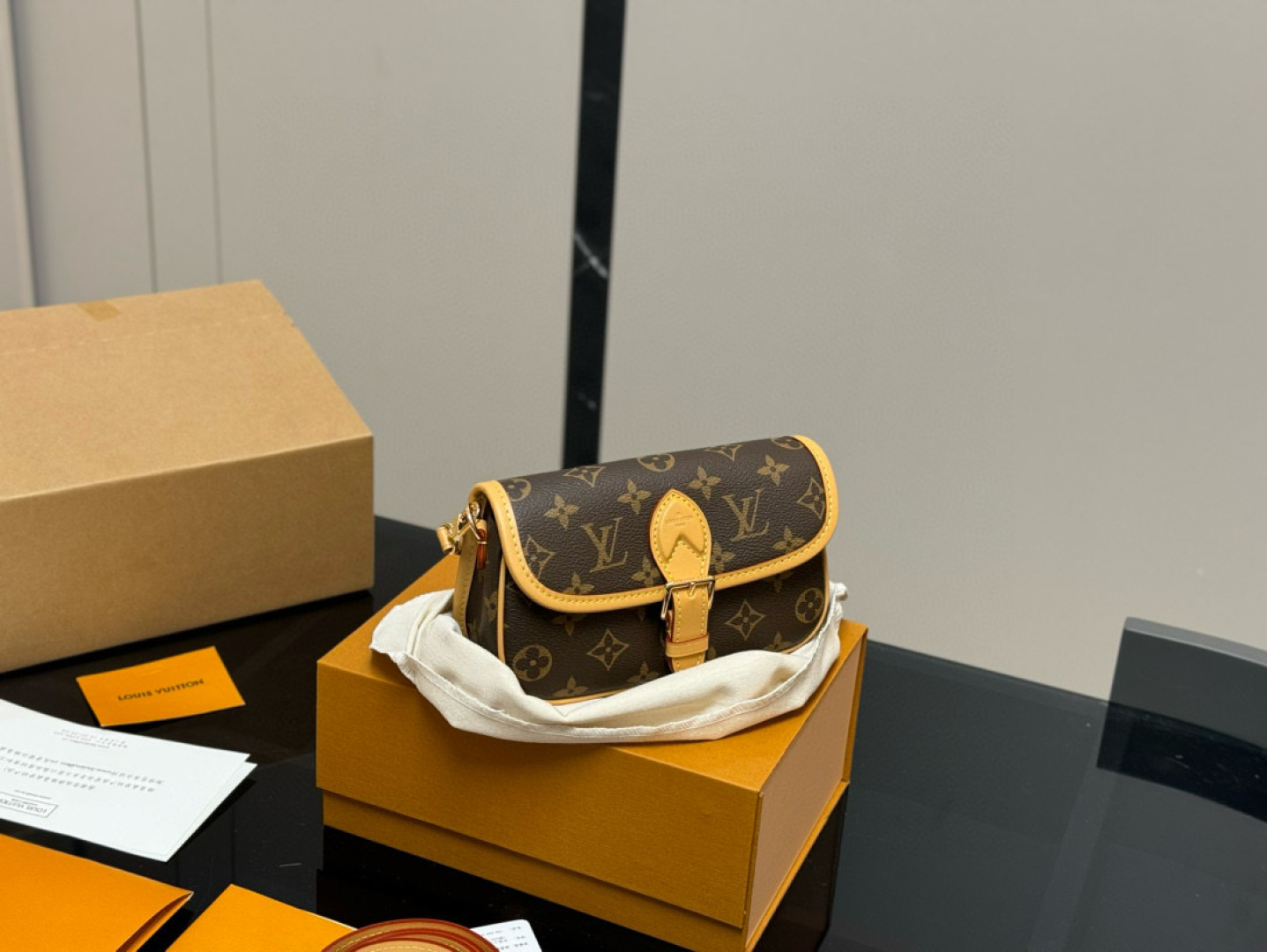 L-V Diane baguette bag