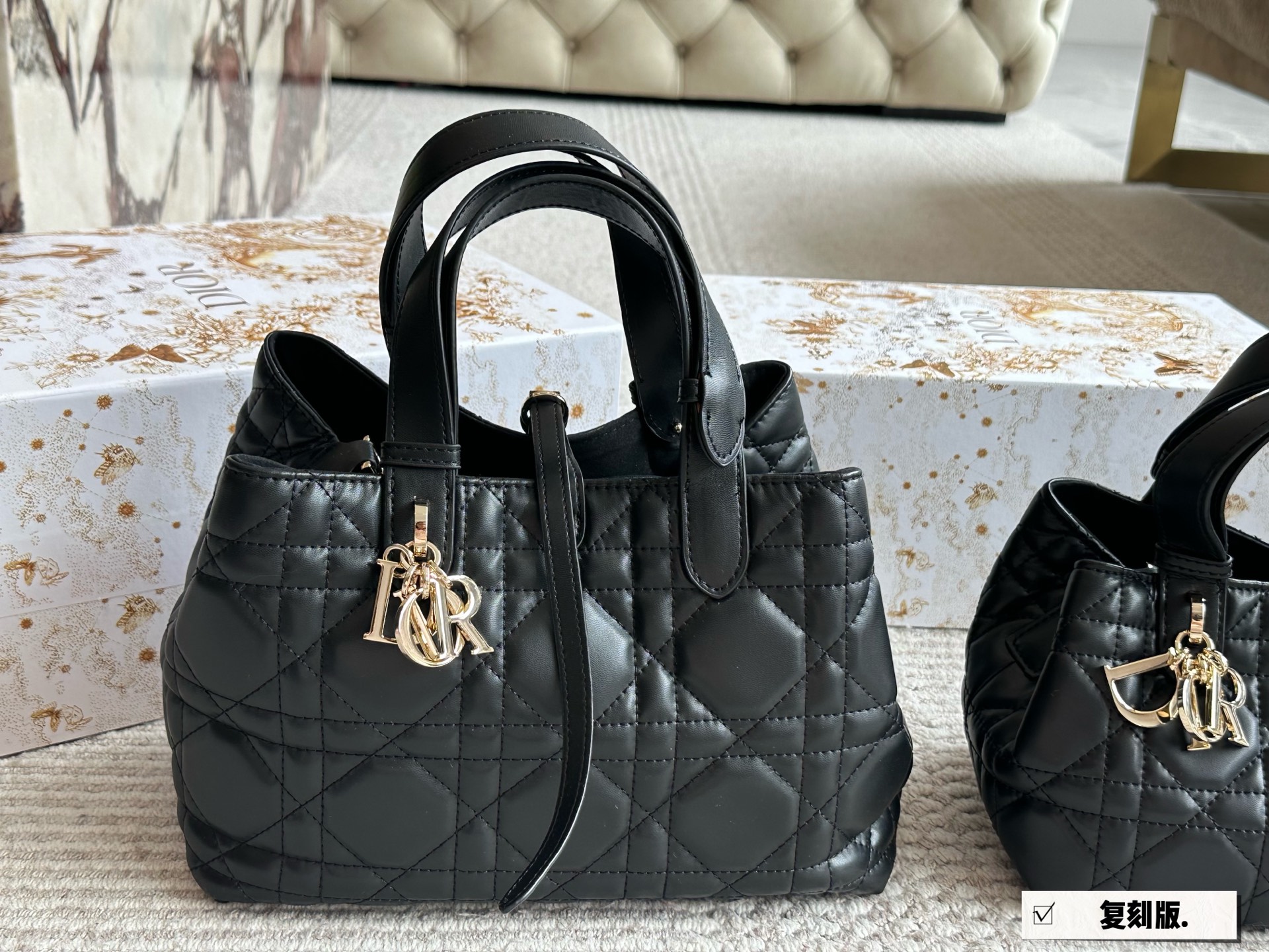 D-R Super hot Toujours shopping bag