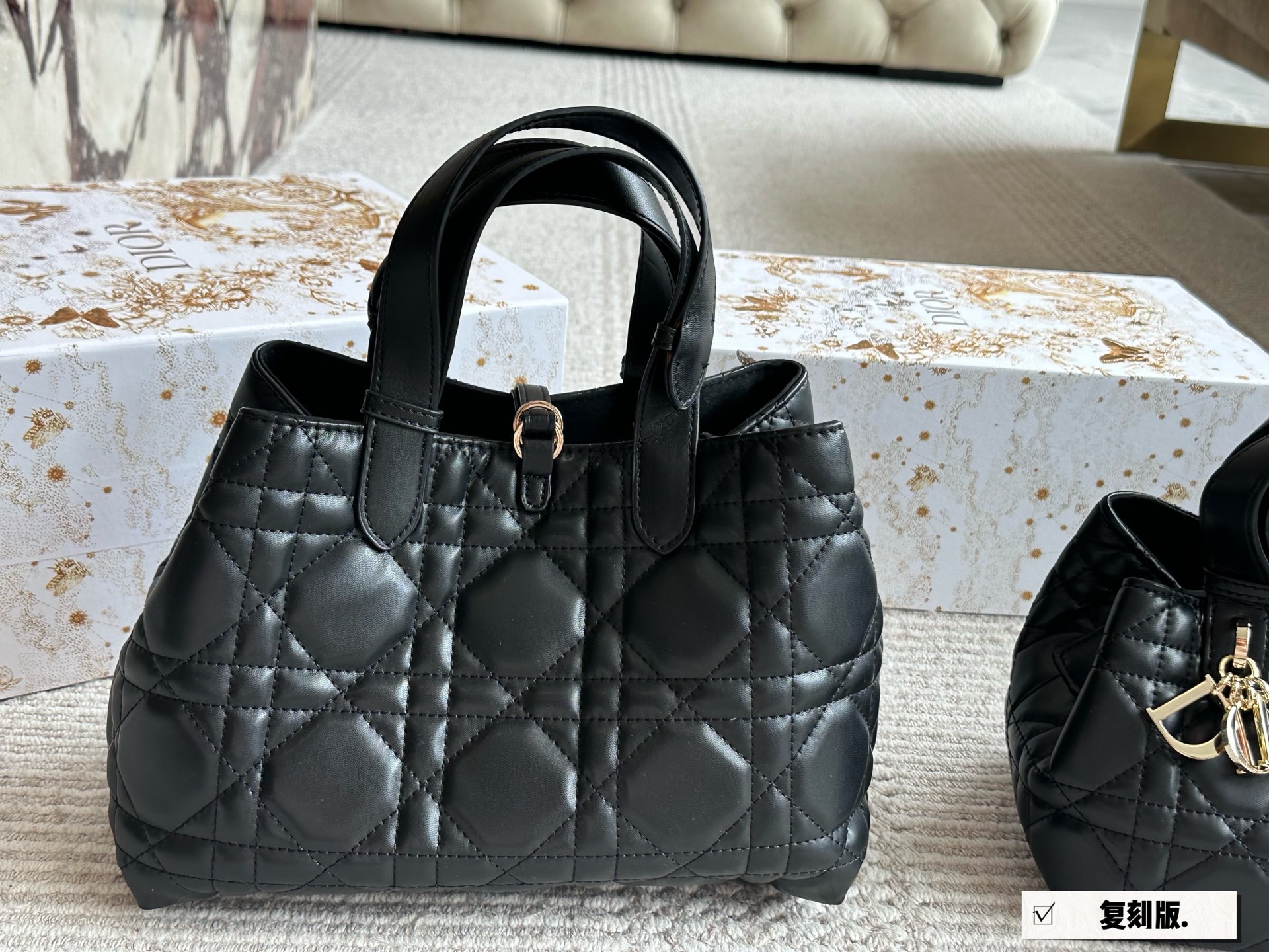 D-R Super hot Toujours shopping bag