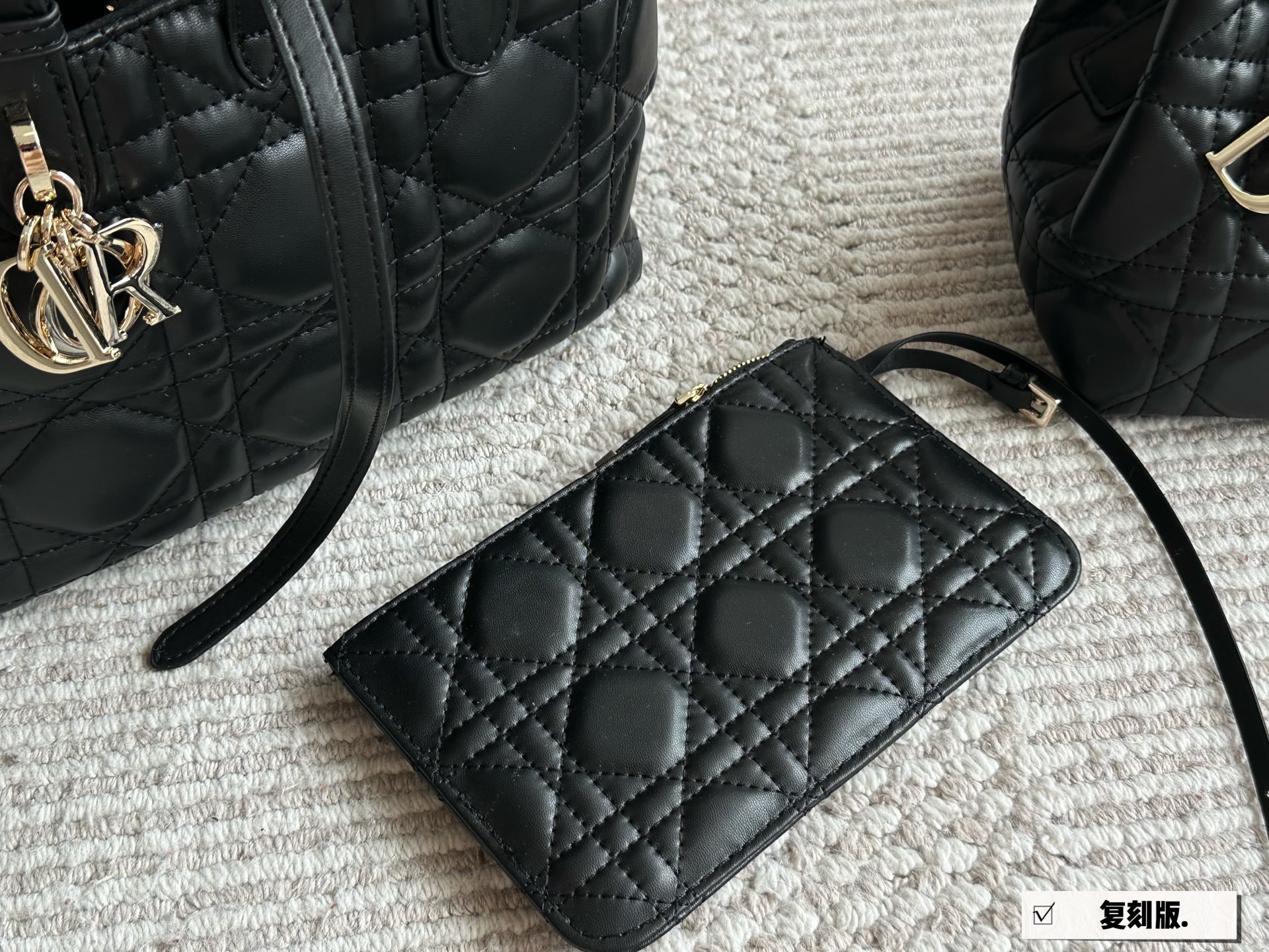 D-R Super hot Toujours shopping bag