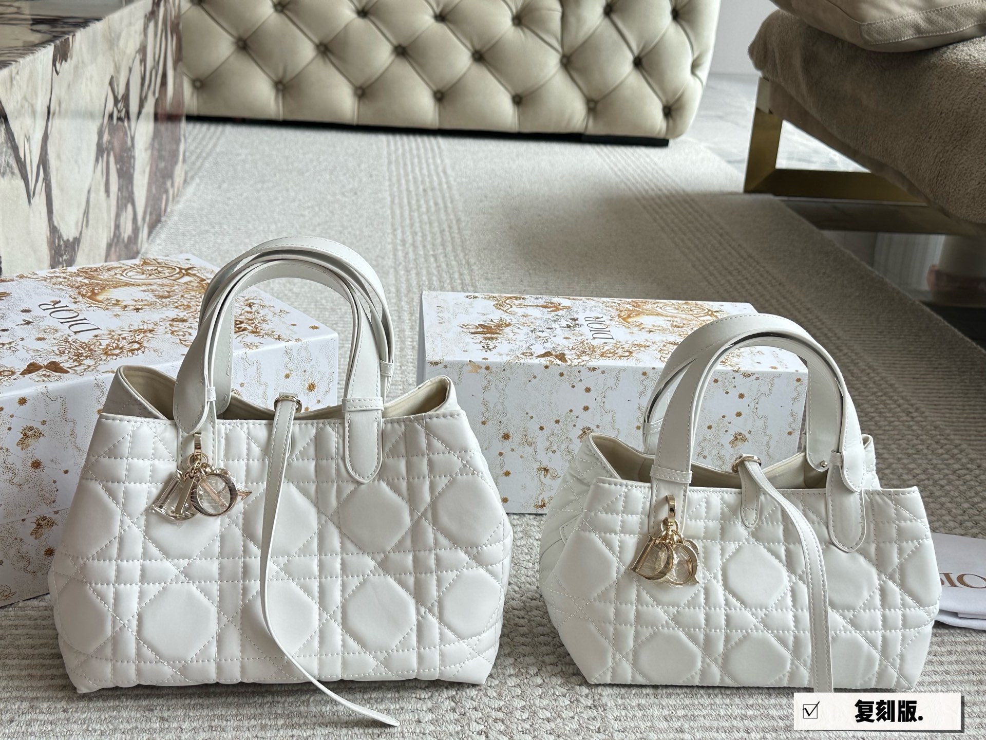 D-R Super hot Toujours shopping bag