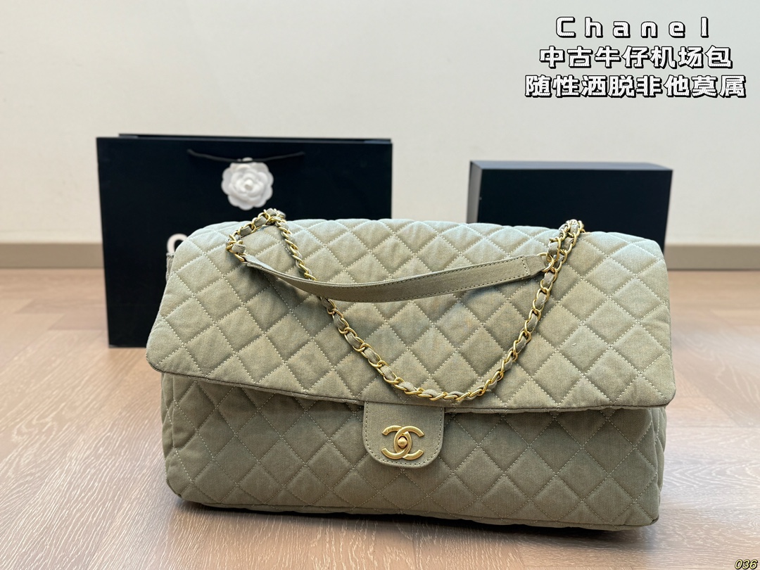 C-L Cowboy airport bag