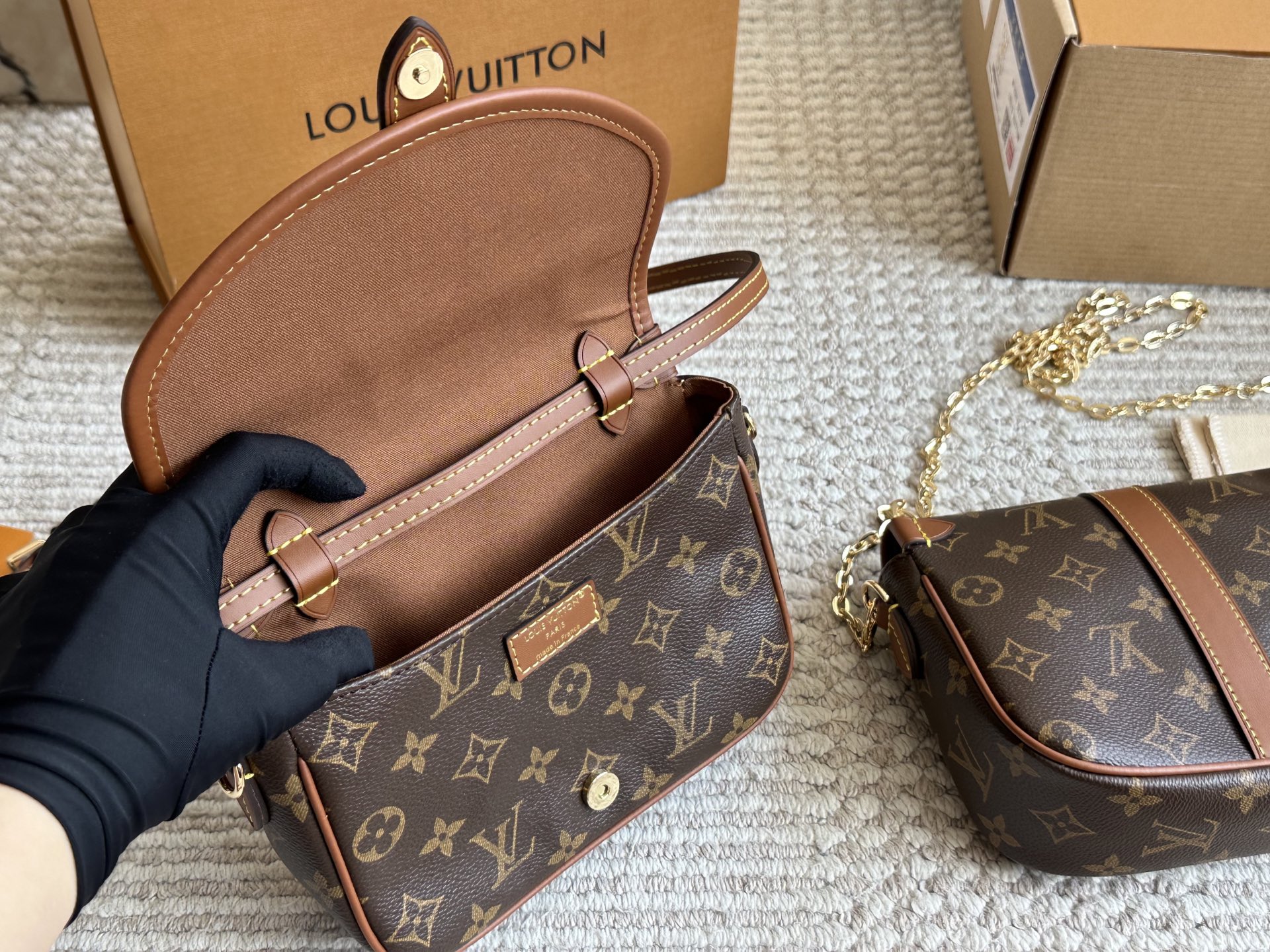 L-V New small saddle bag Gemini