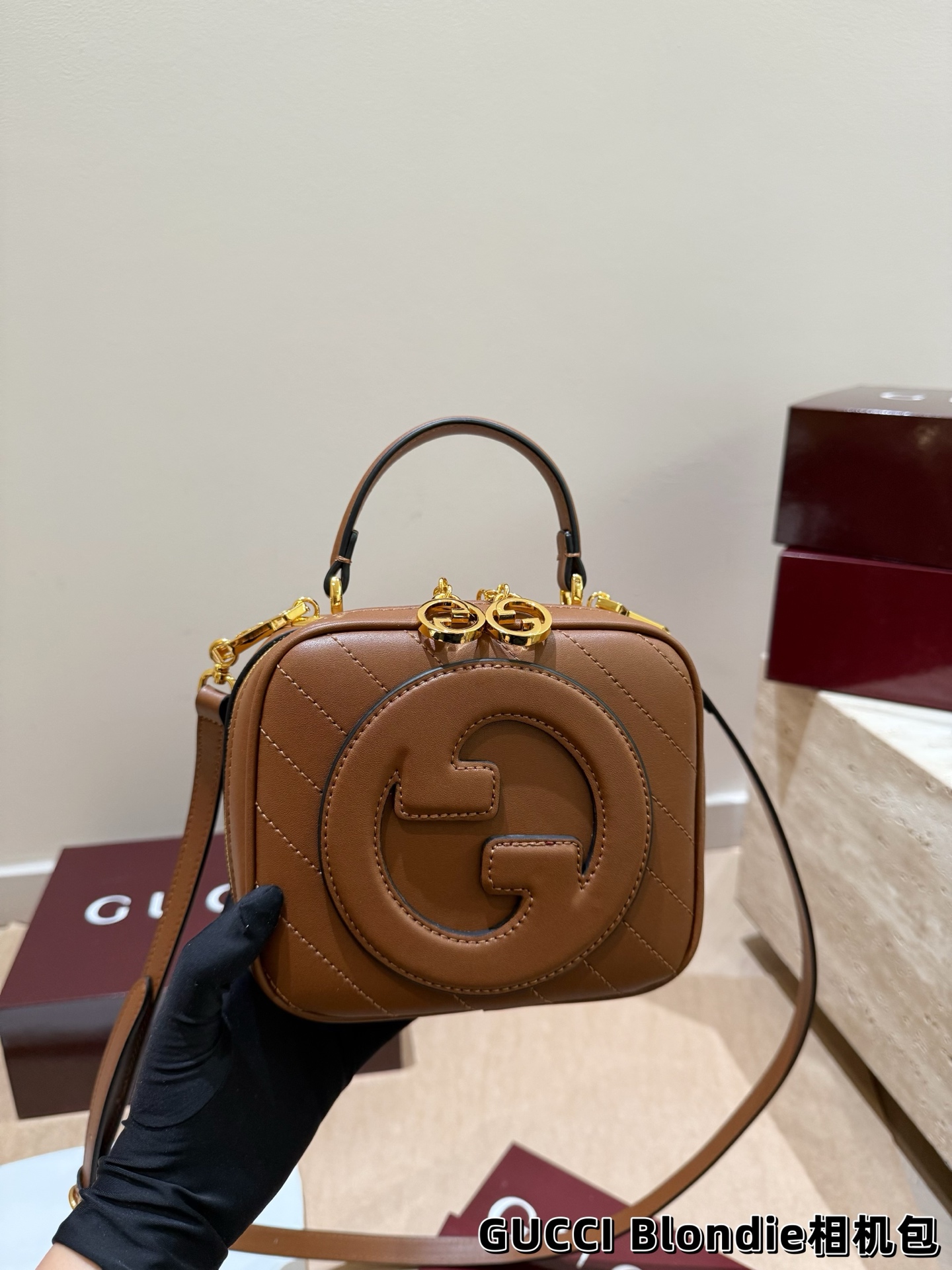 G-G Blondie portable camera bag