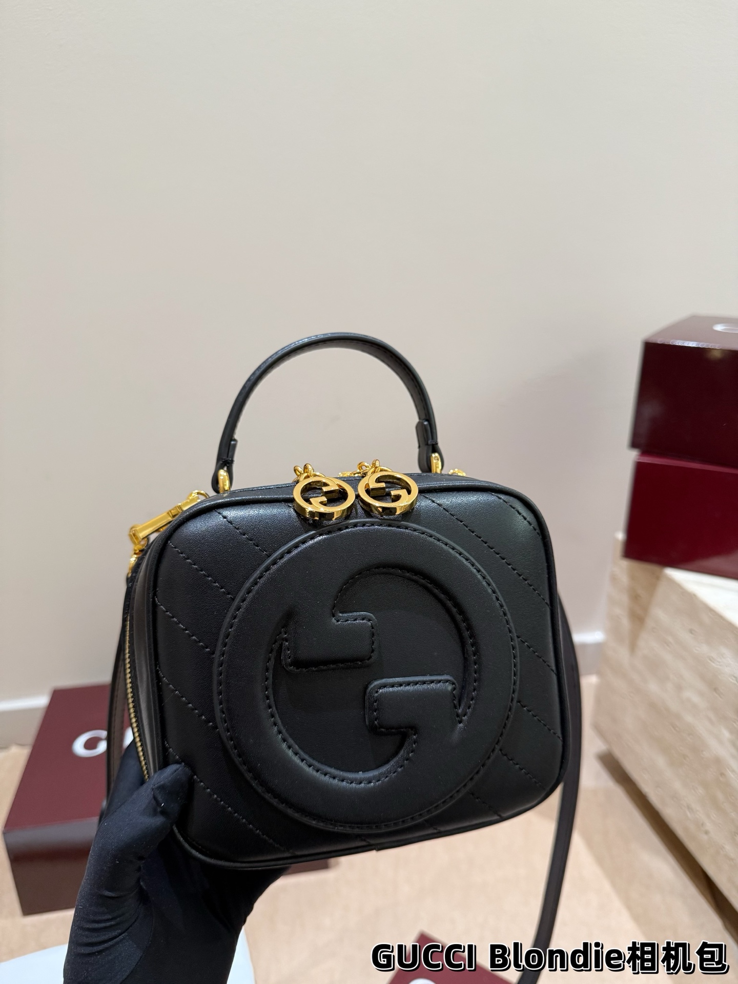 G-G Blondie portable camera bag