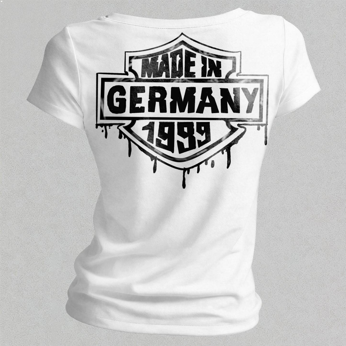  Made In Germany Printed Women's V-neck Pleated Waist Fitted T-shirt
