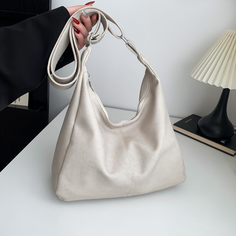 Large capacity bag women 2024 summer new French niche Tote bag texture solid color fashion shoulder bag wholesale