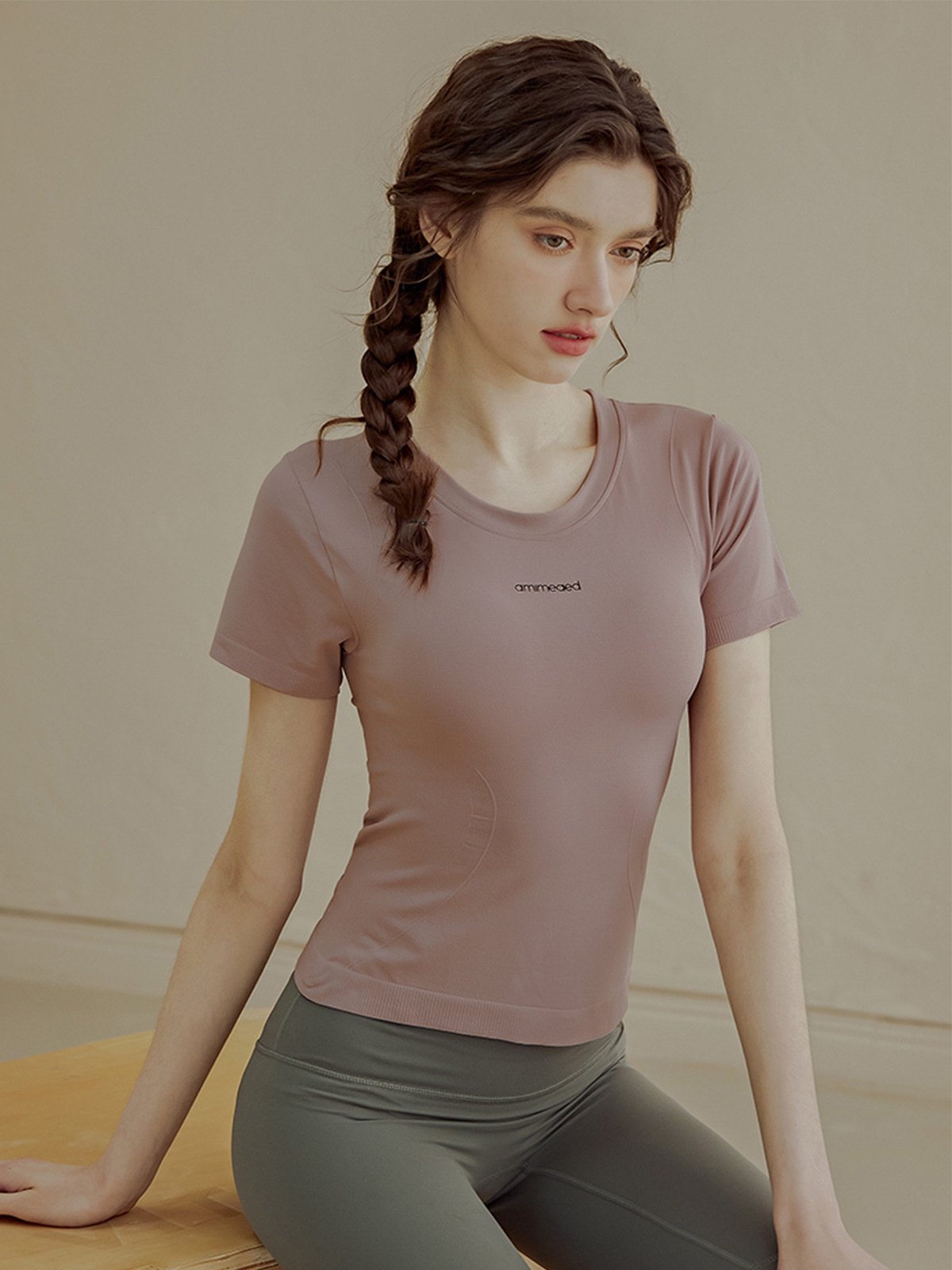 Quick-drying sports top women's short-sleeved T-shirt Breathable running slim-fit training tight yoga wear summer thin fitness wear