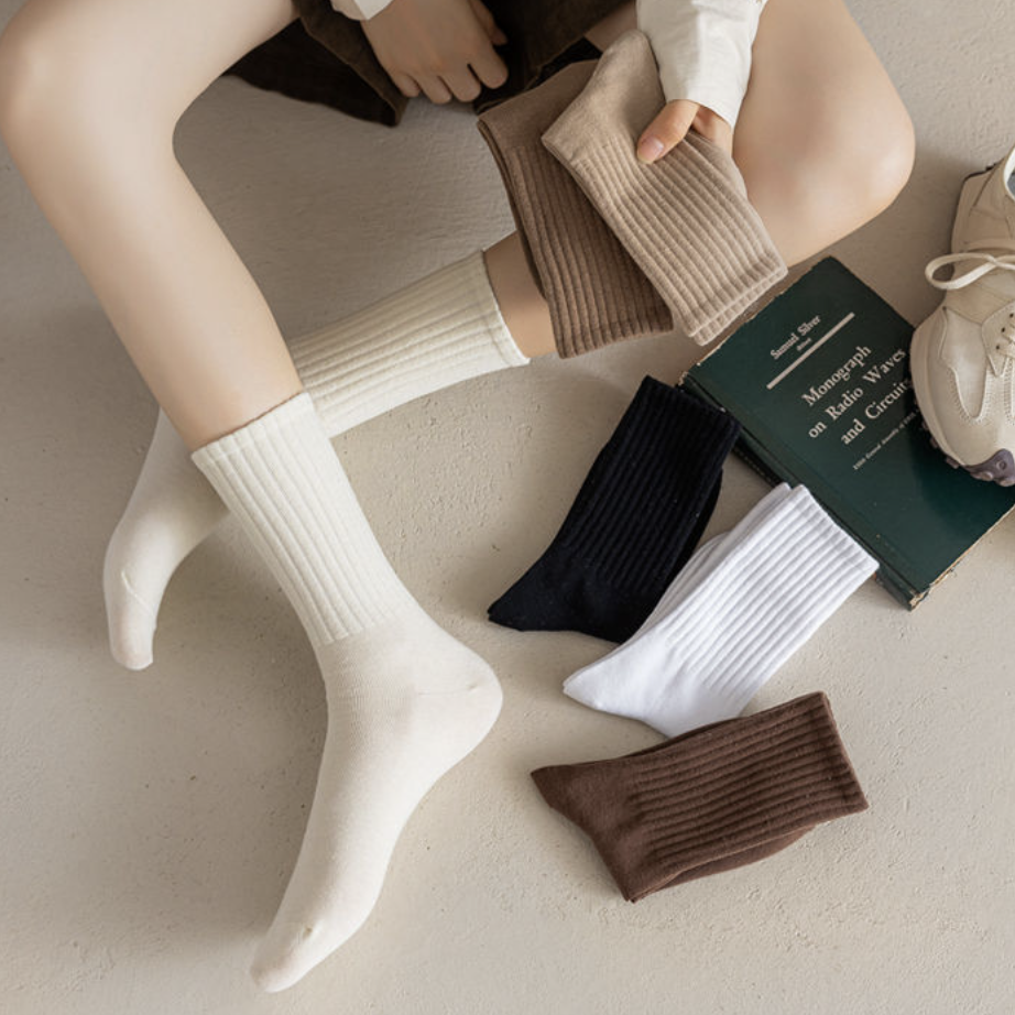 【5雙裝】日系百搭簡約舒適柔軟中筒襪子-HaloBless