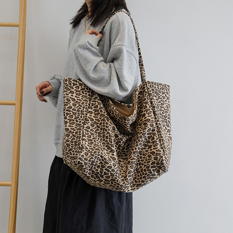 時尚豹紋大容量百搭帆布托特包-HaloBless