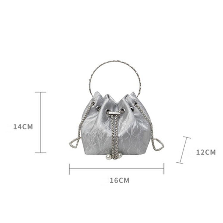 小眾設計鏈條斜背包手提水桶包-HaloBless