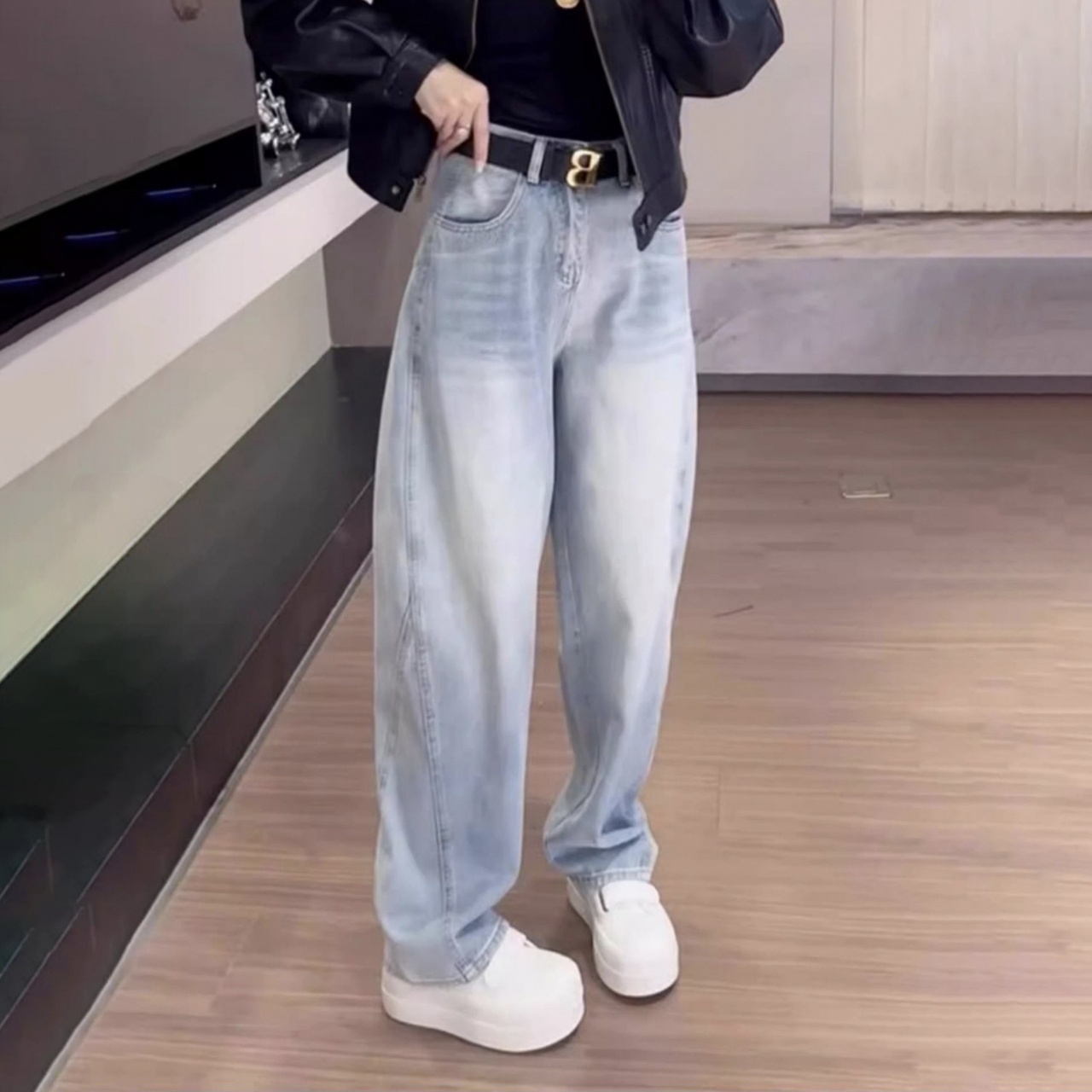 寬鬆高腰直筒顯瘦大碼復古彎刀闊腿牛仔褲-HaloBless
