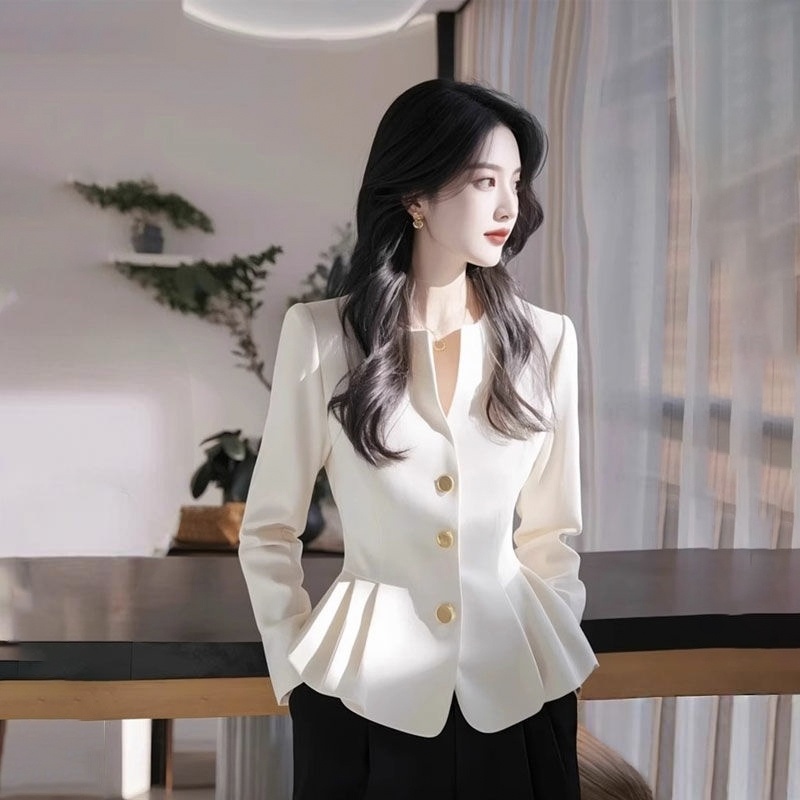 法式高級感輕奢別緻絕美氣質短款長袖外套-HaloBless