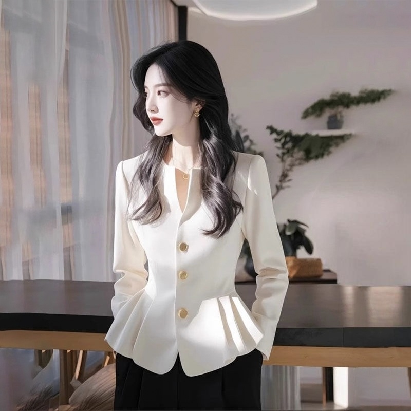 法式高級感輕奢別緻絕美氣質短款長袖外套-HaloBless