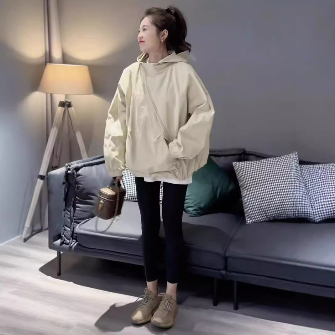 寬鬆連帽薄款透氣拉鏈不規則衝鋒衣外套-HaloBless