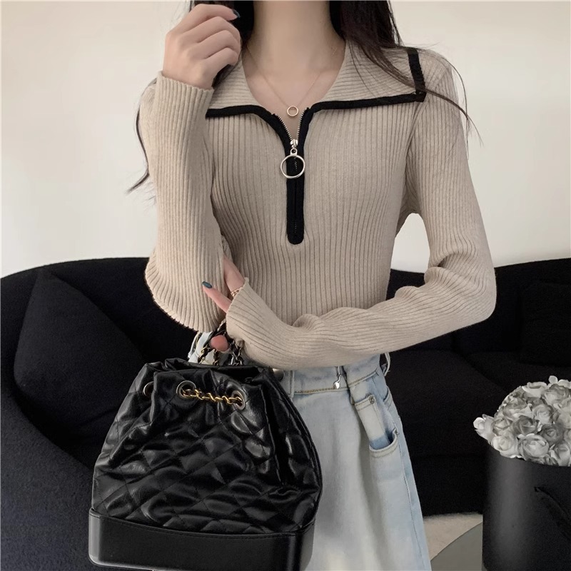 設計感撞色半拉鏈翻領修身顯瘦針織毛衣