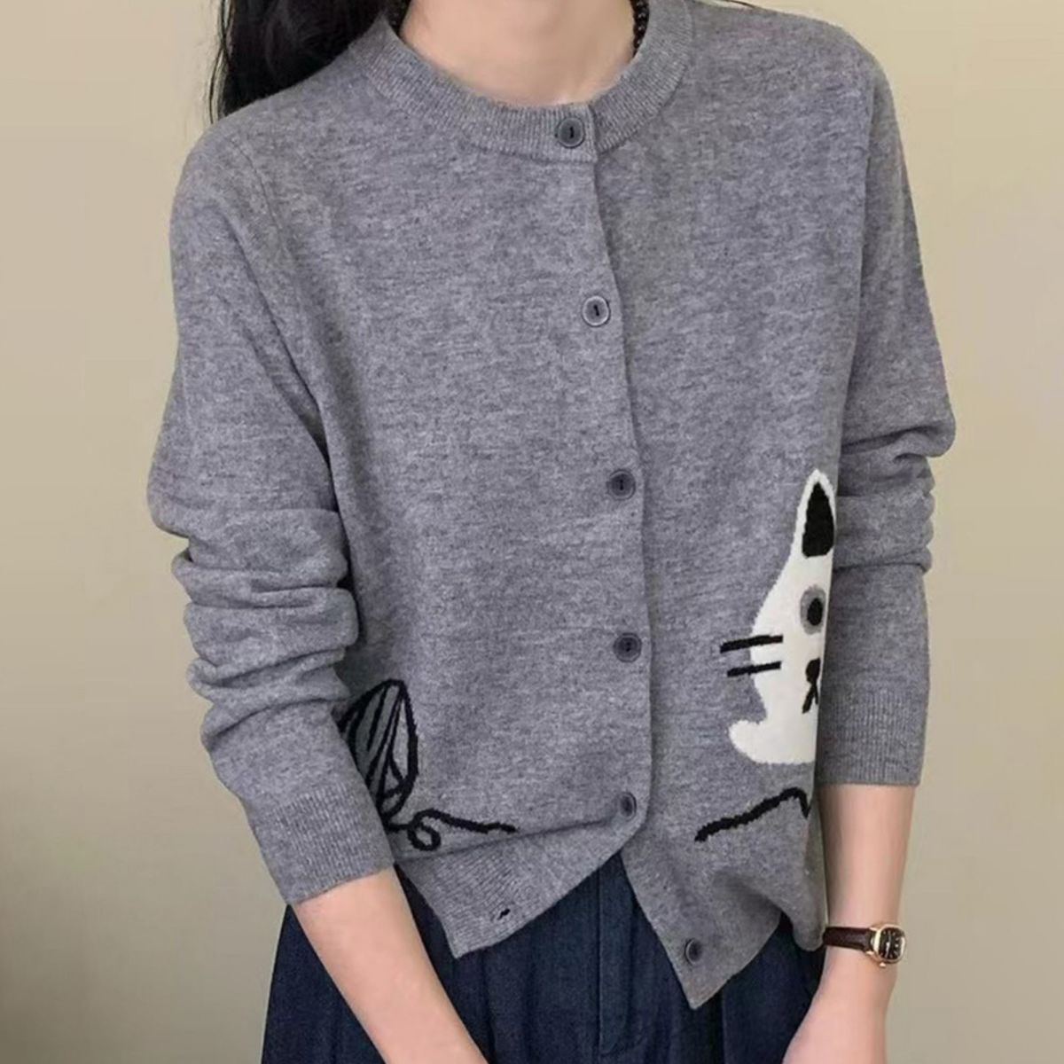 設計感圓領可愛時尚卡通刺繡針織開衫