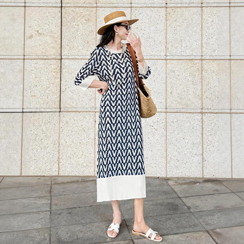 時尚休閑巨顯瘦褶皺印花氣質中長款洋裝