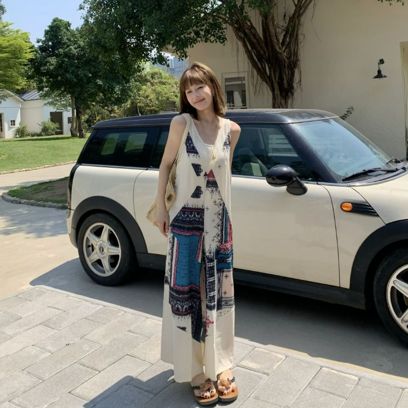 海島風V領無袖復古印花休閒闊腿背帶連體褲-HaloBless