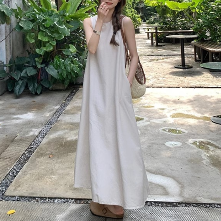 日韓慵懶感顯白露背度假風吊帶連身裙-HaloBless