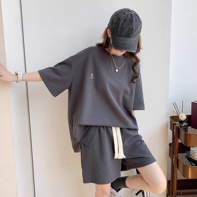 【整套】時尚洋氣減齡寬松遮肉短袖T恤+休閑運動短褲兩件套