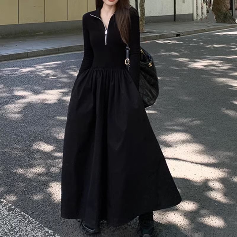 黑色修身長袖針織半拉鏈翻領氣質大擺a字連身裙-HaloBless