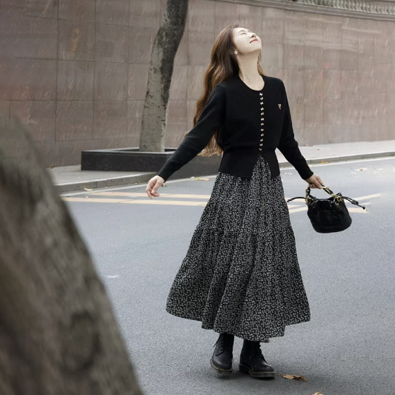 【單件/套裝】法式氣質蝴蝶結別緻針織開衫+修身碎花半身裙兩件套裝-HaloBless