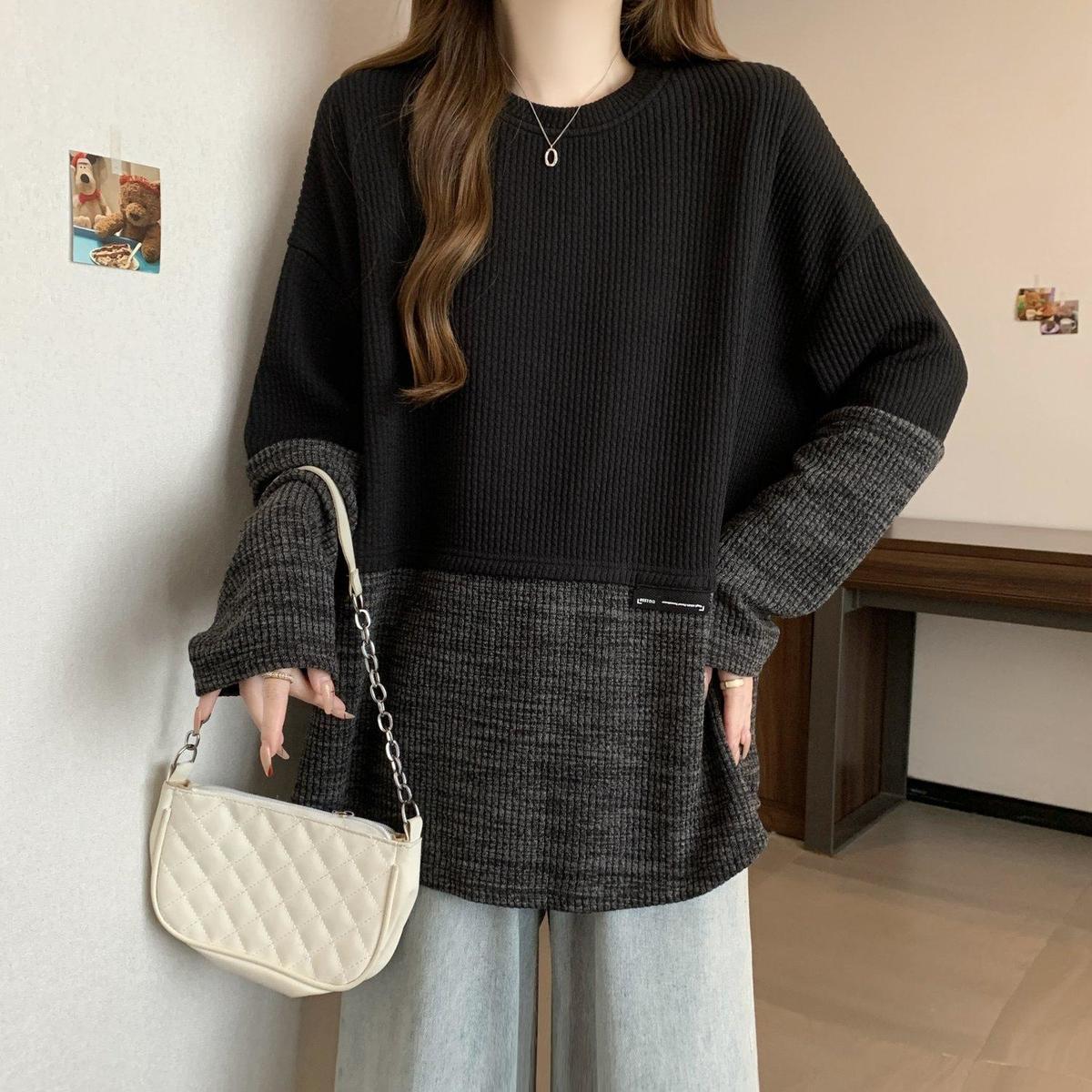 2色設計感拼接寬鬆慵懶撞色長袖T恤-HaloBless