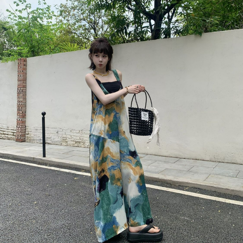 清涼顯白海島藍V領寬鬆闊腿背帶連體褲-HaloBless