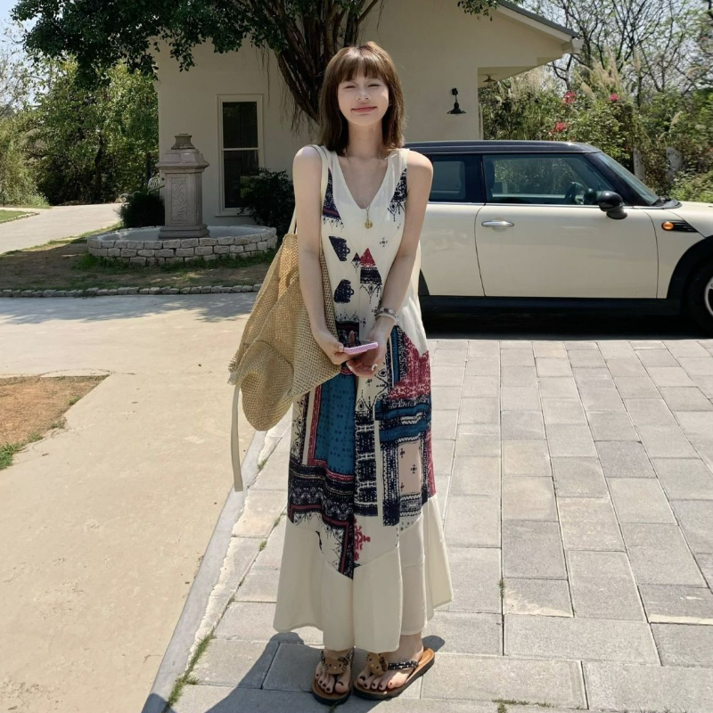 海島風V領無袖復古印花休閒闊腿背帶連體褲-HaloBless