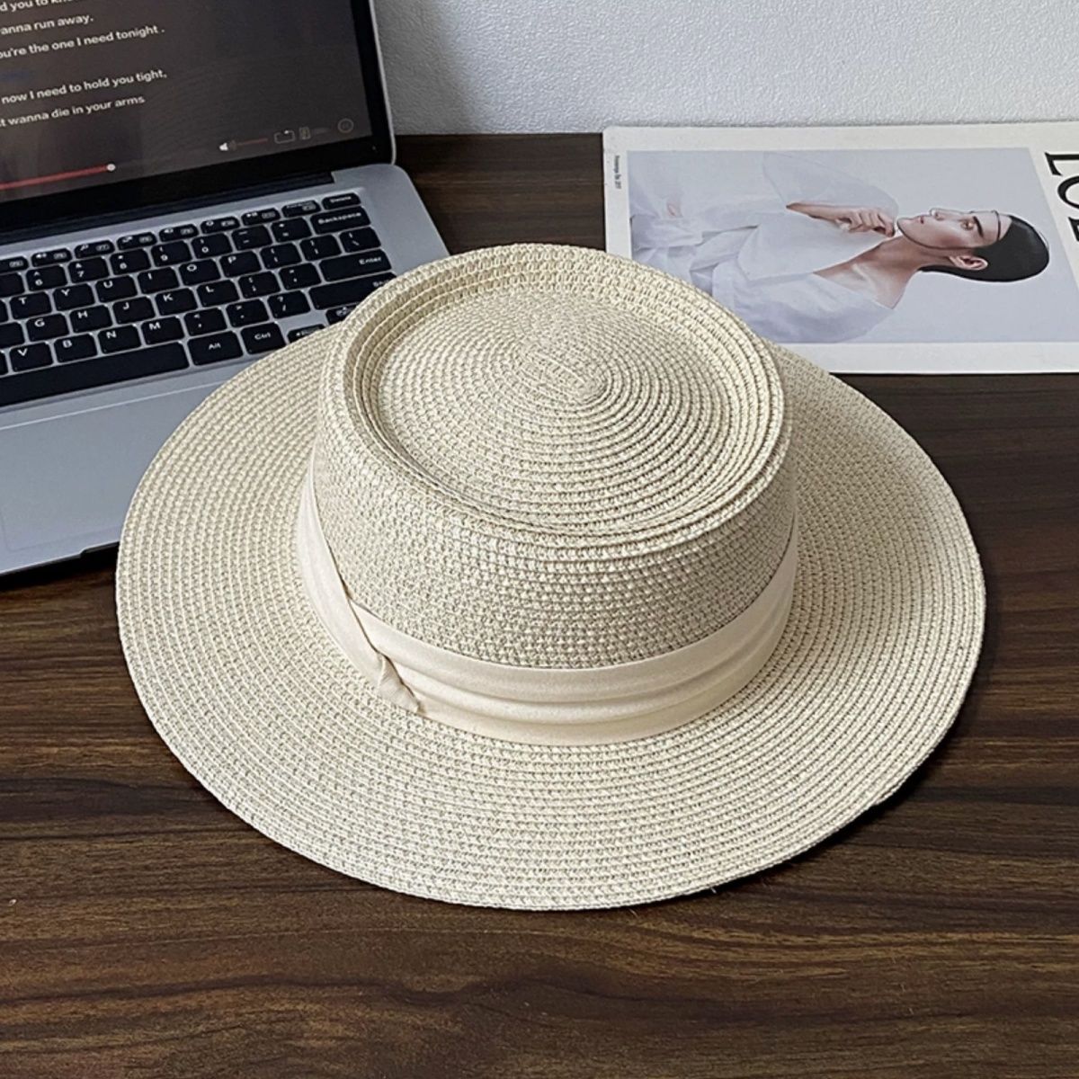 赫本風法式平頂草帽大帽檐遮陽防曬帽度假沙灘帽-HaloBless