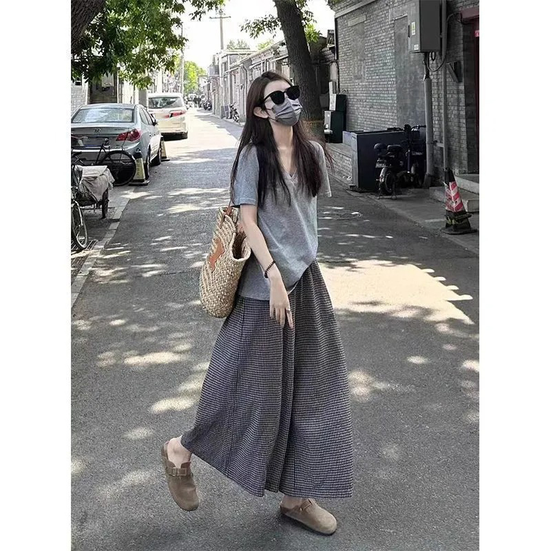 【單件/整套】休閒透氣涼爽V領短袖T恤+格子垂墜感寬鬆長褲兩件套裝-HaloBless