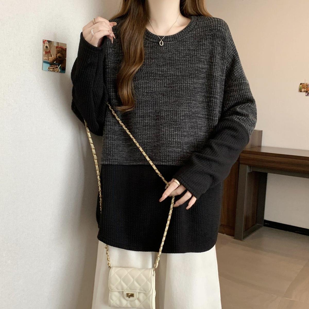 2色設計感拼接寬鬆慵懶撞色長袖T恤-HaloBless