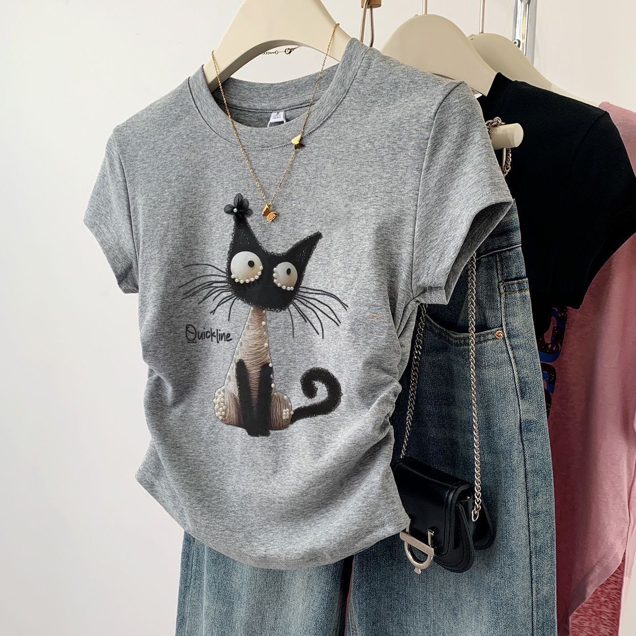 貓咪短款褶皺設計收腰修身正肩短袖t恤-HaloBless