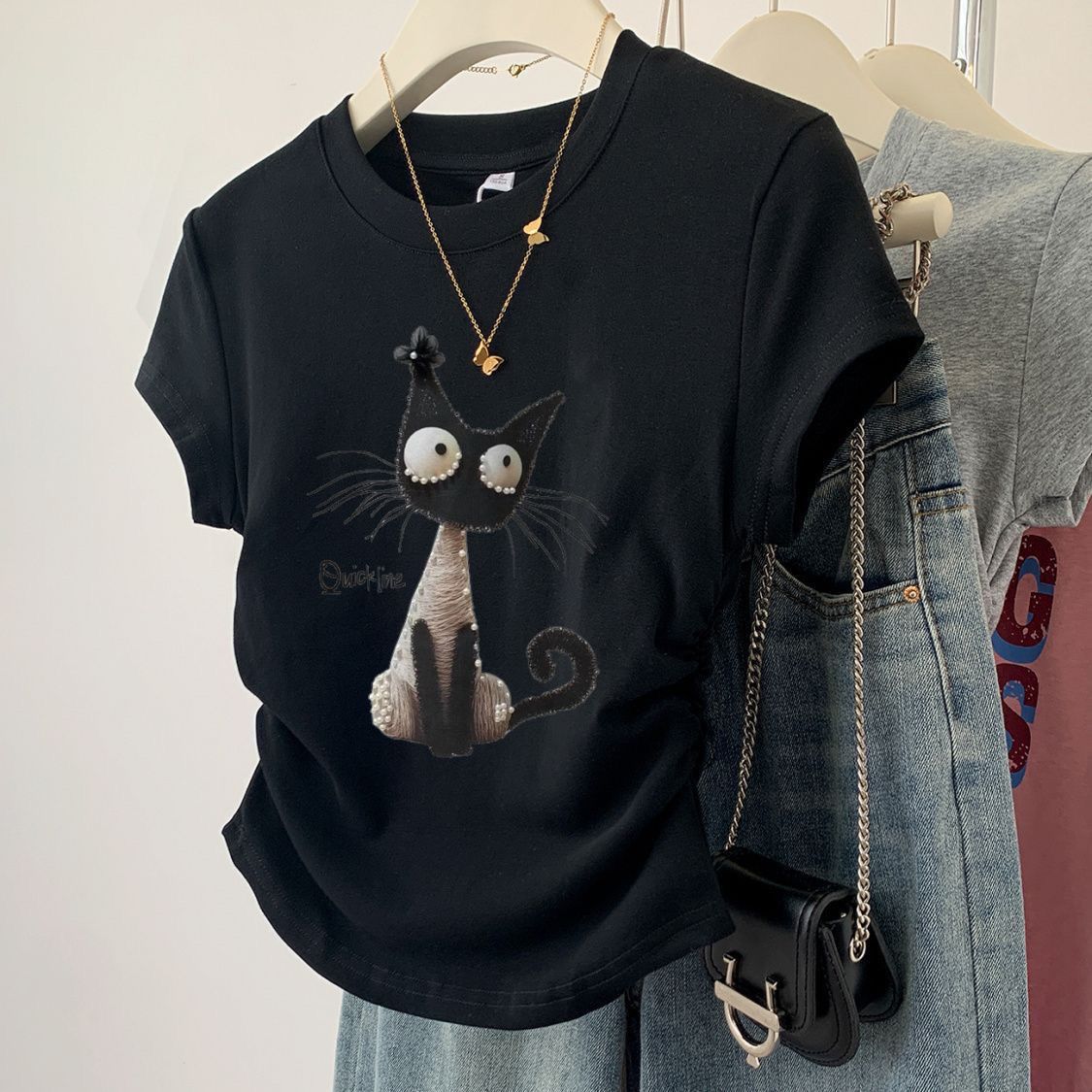 貓咪短款褶皺設計收腰修身正肩短袖t恤-HaloBless