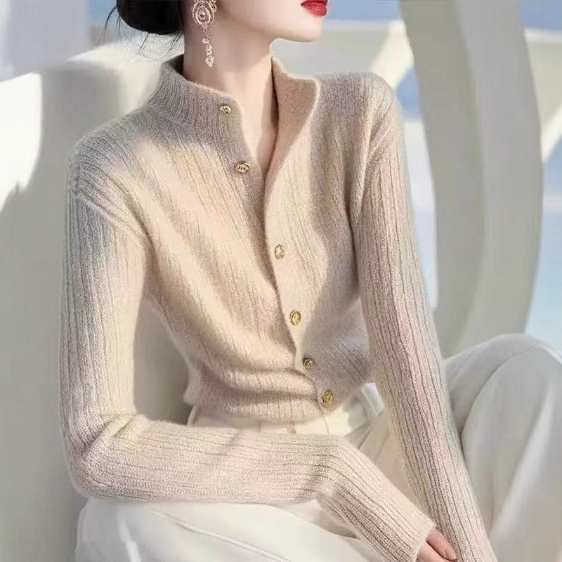 高級感簡約氣質素色半高領針織衫