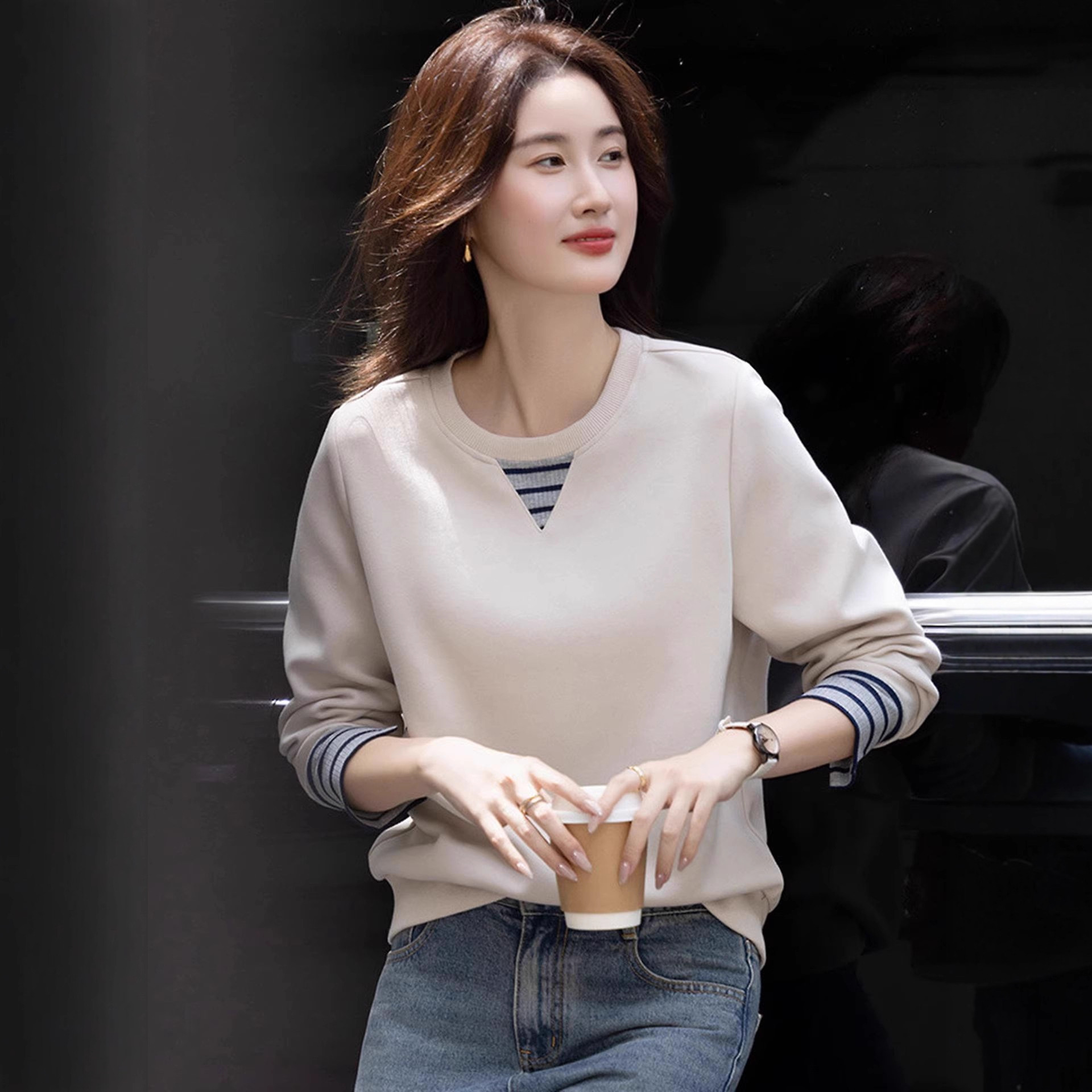 慵懶風寬鬆藏肉舒適時髦撞色袖口長袖T恤