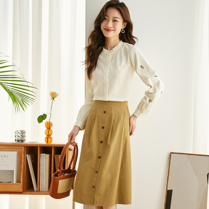 法式木耳邊立領氣質刺繡長袖襯衫-HaloBless