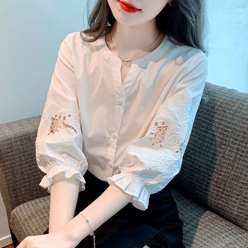 鏤空刺繡泡泡袖別緻五分袖雪紡襯衫