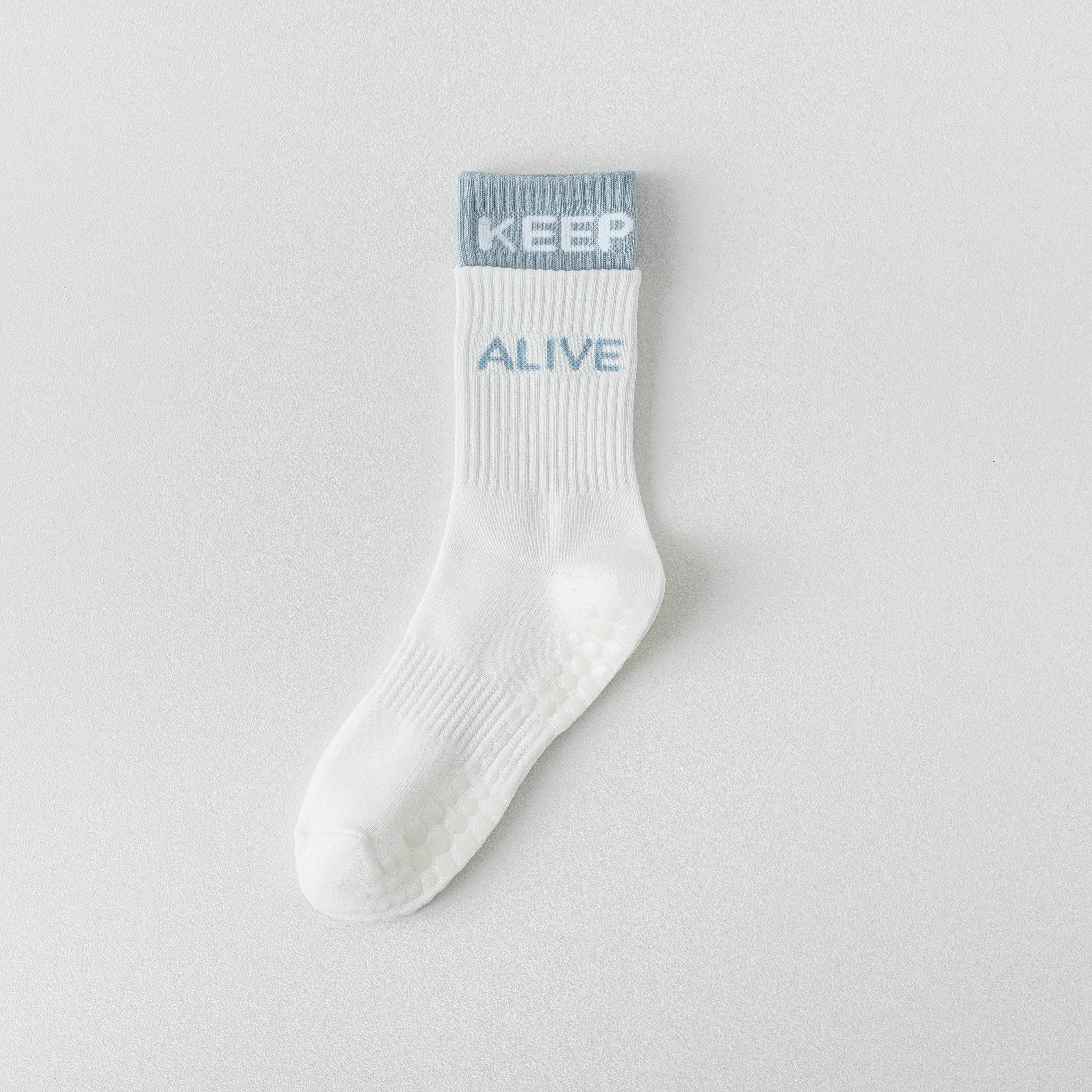 【3雙】瑜伽防滑中筒硅膠室內健身戶外跑步運動襪-HaloBless