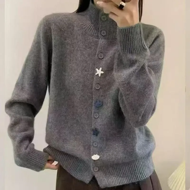 慵懶休閒高領大碼顯瘦減齡海星扣針織開衫