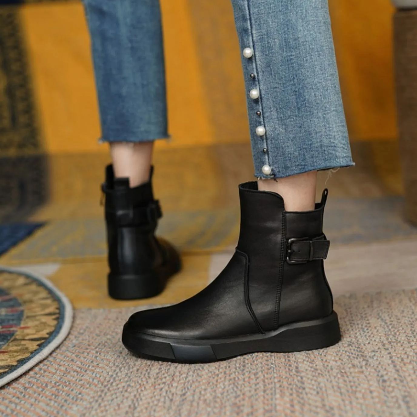 復古休閒時尚圓頭平底搭扣短靴馬丁靴-HaloBless