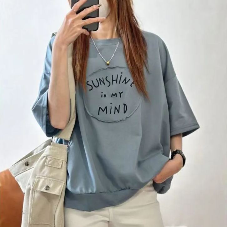 大碼貼布字母印花寬鬆圓領七分袖t恤-HaloBless