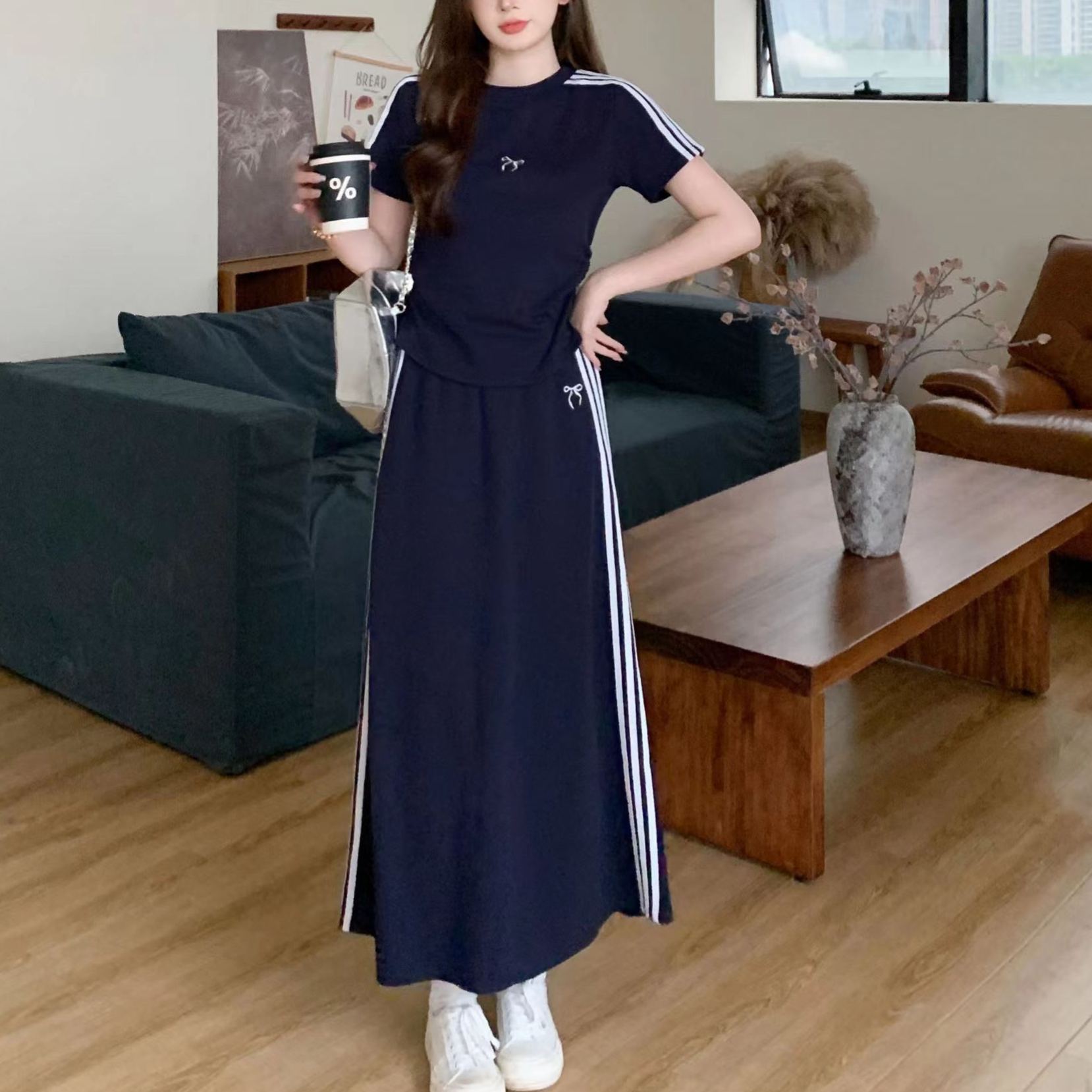 【套裝】慵懶風休閒時尚短袖t恤高腰A字裙運動風兩件套裝-HaloBless